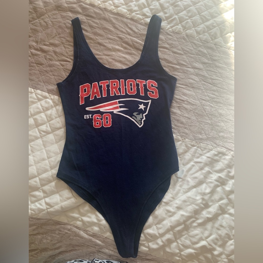 Women’s NFL New England Patriots Bodysuit Small GUC